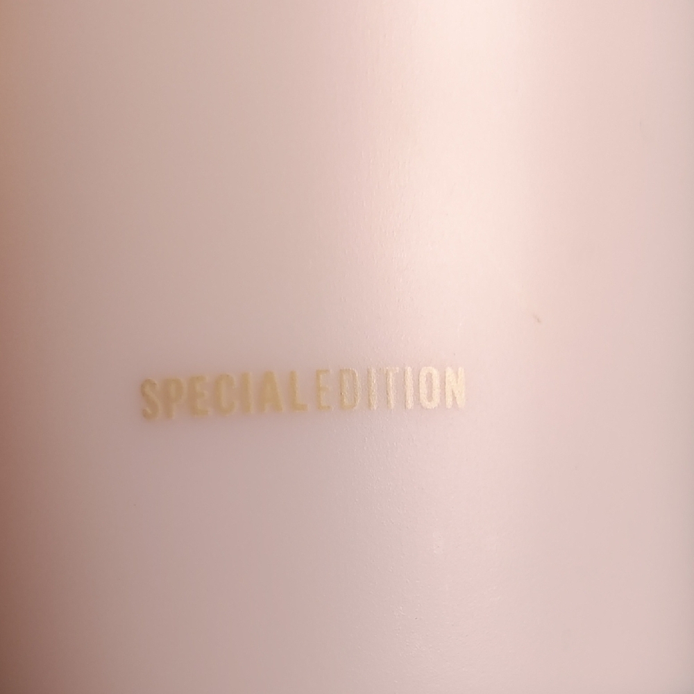 BlenderBottle Classic Pink Shaker Limited edition - Picture 5 of 6